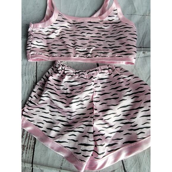 Build a bear workshop light pink zebra satin two-piece pajama set READ - Picture 3 of 6